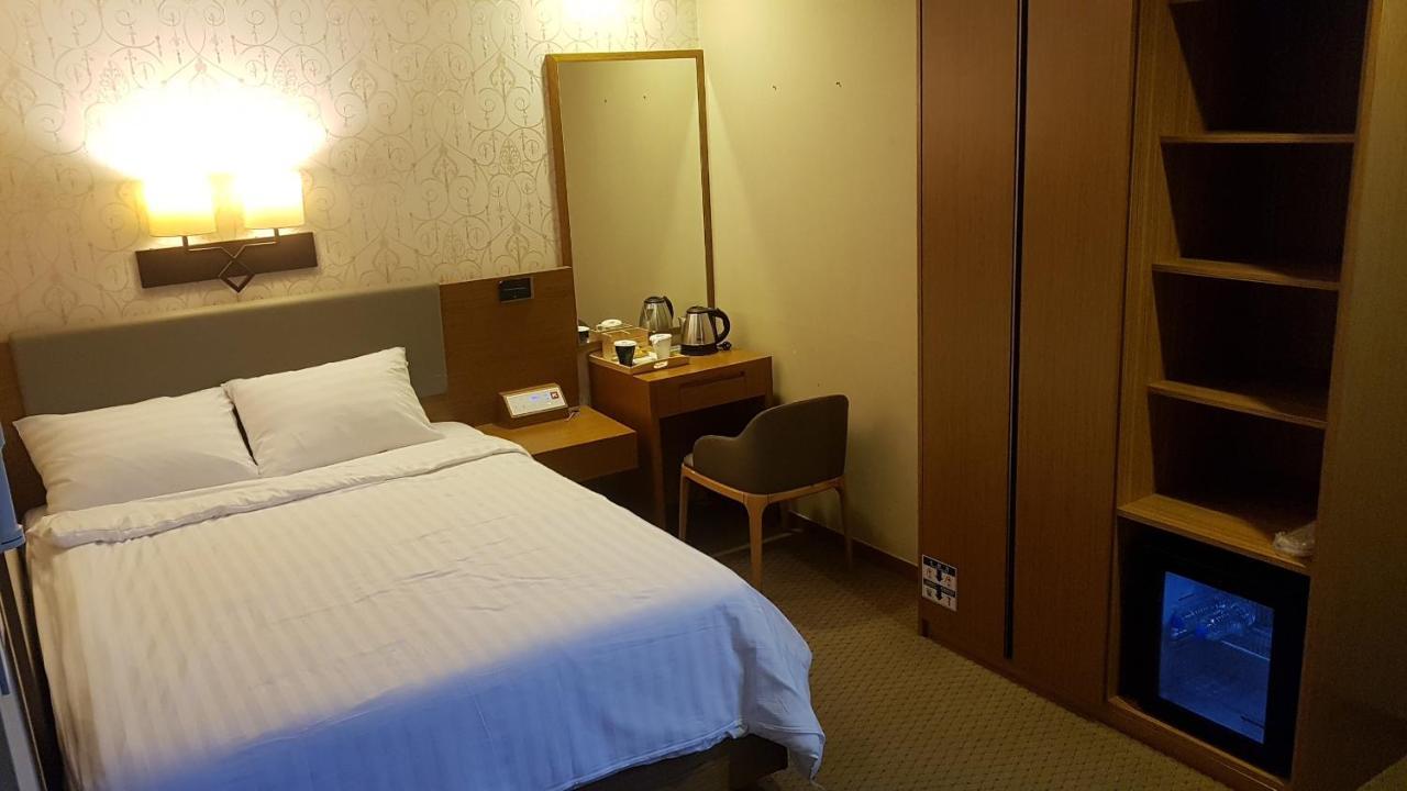 Hotel Mohenic Myeongdong Seoul