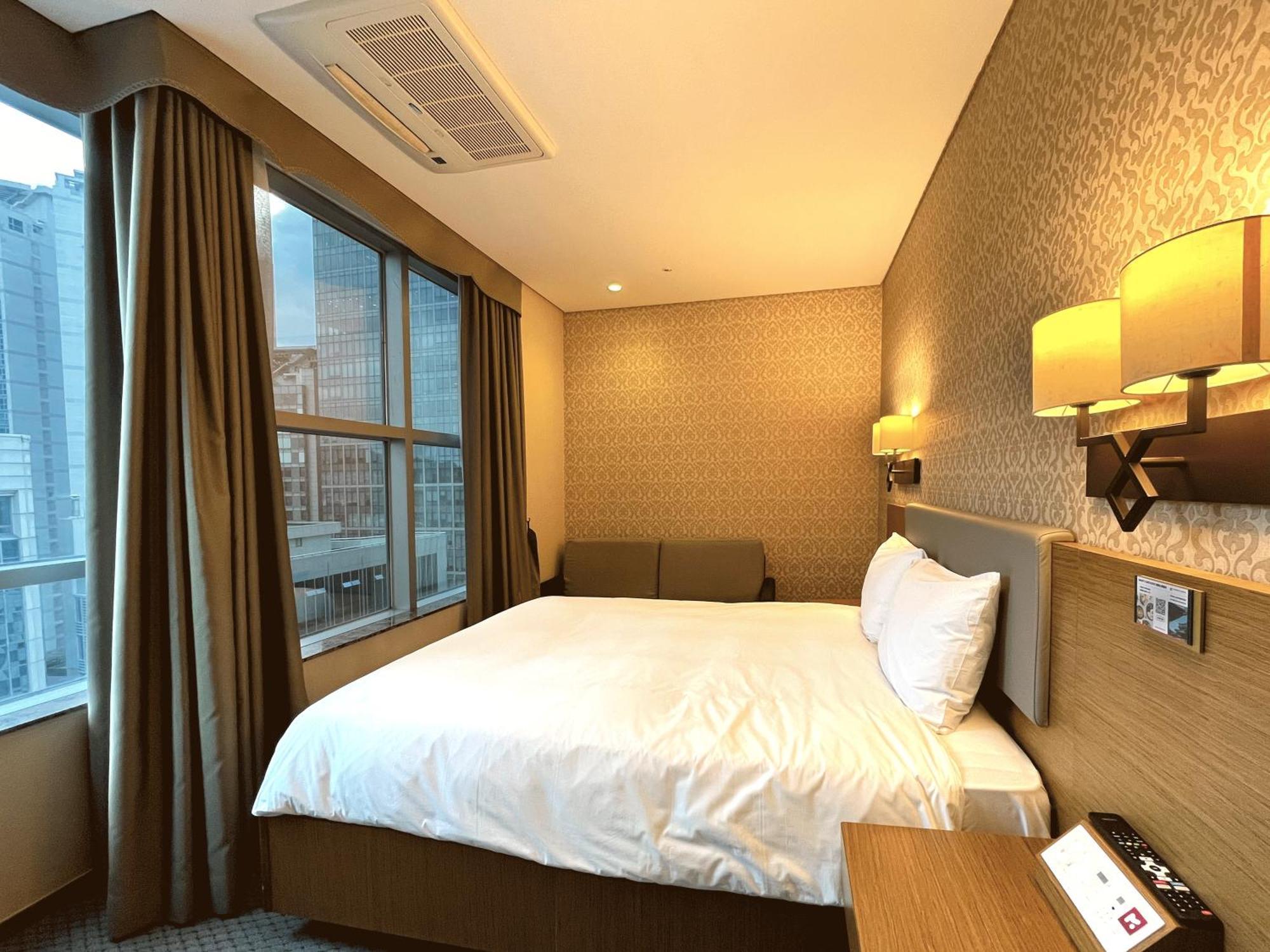 Hotel Mohenic Myeongdong 3*